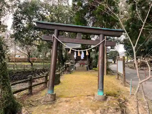 都萬神社の鳥居