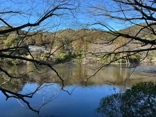 龍安寺の{uncategorized: "未分類", other: "その他", undefined: "問題あり", building: "その他建物", grave: "お墓", sacred_gate: "鳥居", guardian: "狛犬", statue: "像", buddha: "仏像", history: "歴史", nature: "自然", garden: "庭園", animal: "動物", pagoda: "塔", temizu: "手水舎", mountain_gate: "山門・神門", sanctuary: "本殿・本堂", subordinate: "末社・摂社", art: "芸術", scenery: "景色", jizo: "地蔵", ema: "絵馬", goshuin: "御朱印", omikuji: "おみくじ", items: "授与品その他", amulet: "お守り", goshuincho: "御朱印帳", eats: "食事", festival: "お祭り", votive_dance: "神楽", shichigosan: "七五三参", wedding: "結婚式", experience: "体験その他", initially: "初詣", around: "周辺", anti_infection: "感染症対策"}