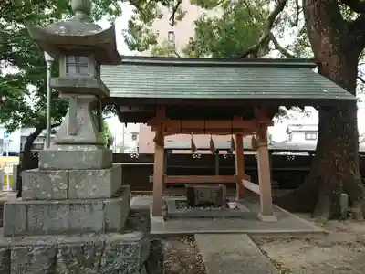 神明社の手水舎