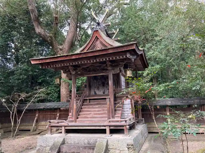 小泉神社の本殿