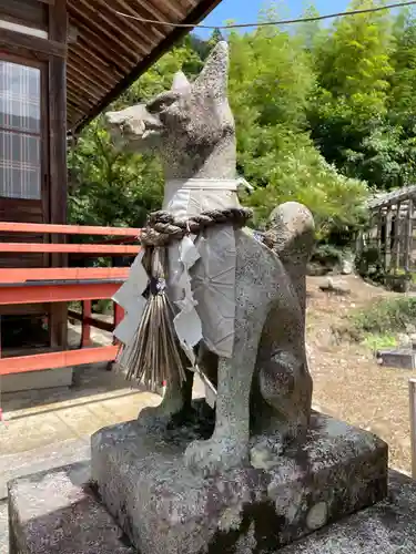 大川稲荷神社の狛犬