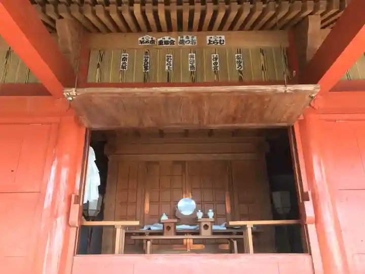 安里八幡宮の本殿・本堂