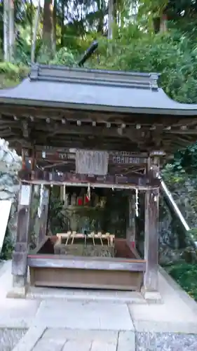 長命寺の手水舎