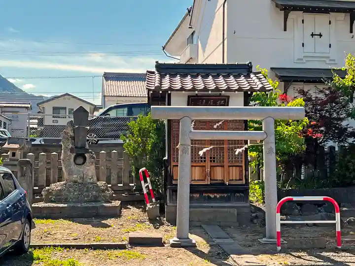 武井神社の末社・摂社