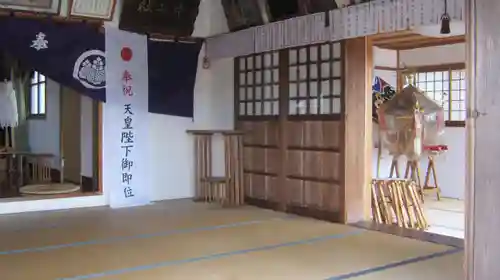 半田神社の本殿