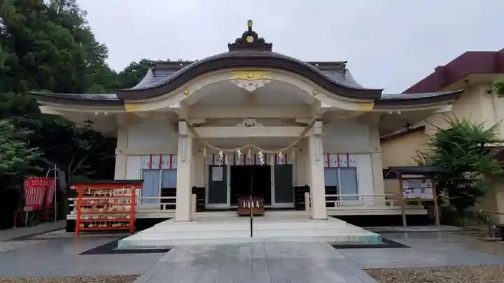 二川伏見稲荷の本殿・本堂