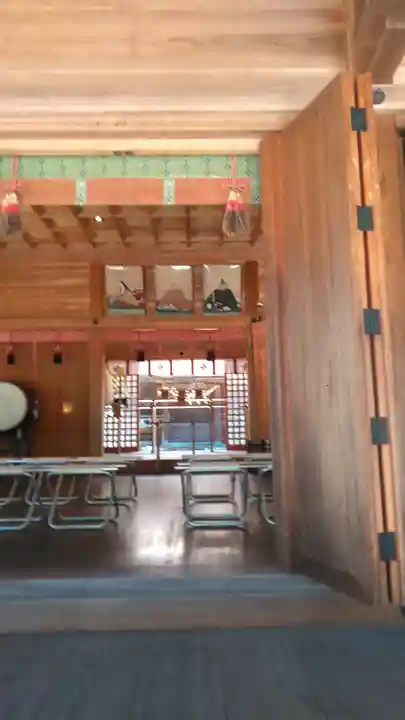 三柱神社の本殿・本堂