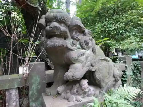 西久保八幡神社の狛犬