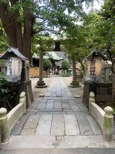 小野照崎神社の鳥居