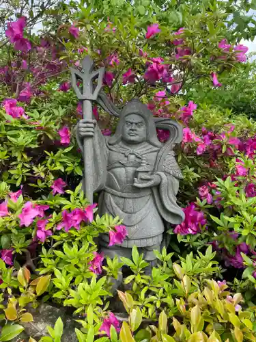 法雲寺の像