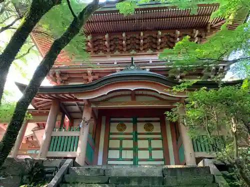 柞原八幡宮の塔