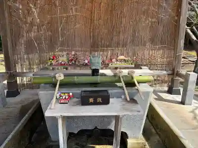 鎌数伊勢大神宮の{uncategorized: "未分類", other: "その他", undefined: "問題あり", building: "その他建物", grave: "お墓", sacred_gate: "鳥居", guardian: "狛犬", statue: "像", buddha: "仏像", history: "歴史", nature: "自然", garden: "庭園", animal: "動物", pagoda: "塔", temizu: "手水舎", mountain_gate: "山門・神門", sanctuary: "本殿・本堂", subordinate: "末社・摂社", art: "芸術", scenery: "景色", jizo: "地蔵", ema: "絵馬", goshuin: "御朱印", omikuji: "おみくじ", items: "授与品その他", amulet: "お守り", goshuincho: "御朱印帳", eats: "食事", festival: "お祭り", votive_dance: "神楽", shichigosan: "七五三参", wedding: "結婚式", experience: "体験その他", initially: "初詣", around: "周辺", anti_infection: "感染症対策"}