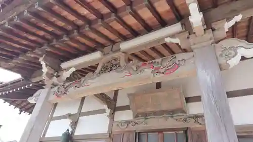 実円寺の本殿