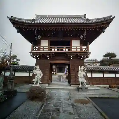 本源寺の山門・神門