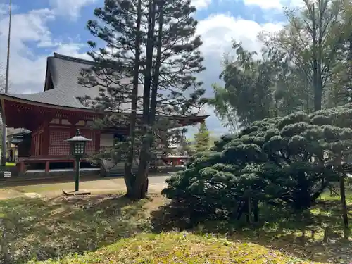 達谷西光寺の建物その他