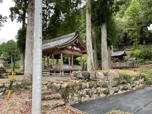 神明神社（根村）の建物その他