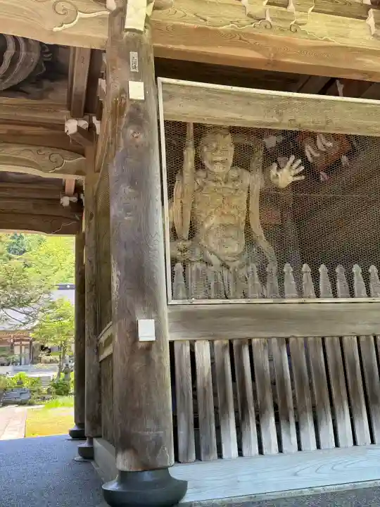 林泉寺の{uncategorized: "未分類", other: "その他", undefined: "問題あり", building: "その他建物", grave: "お墓", sacred_gate: "鳥居", guardian: "狛犬", statue: "像", buddha: "仏像", history: "歴史", nature: "自然", garden: "庭園", animal: "動物", pagoda: "塔", temizu: "手水舎", mountain_gate: "山門・神門", sanctuary: "本殿・本堂", subordinate: "末社・摂社", art: "芸術", scenery: "景色", jizo: "地蔵", ema: "絵馬", goshuin: "御朱印", omikuji: "おみくじ", items: "授与品その他", amulet: "お守り", goshuincho: "御朱印帳", eats: "食事", festival: "お祭り", votive_dance: "神楽", shichigosan: "七五三参", wedding: "結婚式", experience: "体験その他", initially: "初詣", around: "周辺", anti_infection: "感染症対策"}