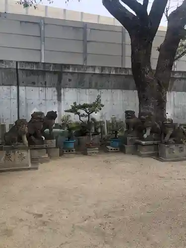 八劔神社の狛犬