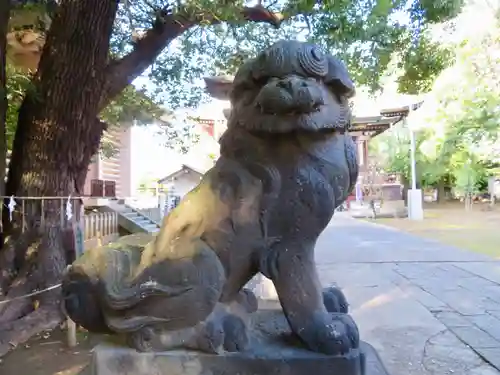 諏訪神社の狛犬