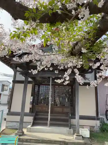 茶屋薬師堂の本殿・本堂