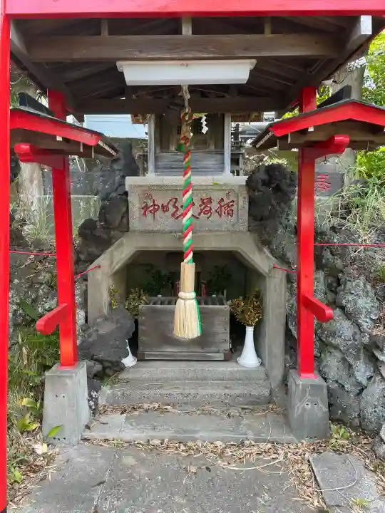 子之神社の{uncategorized: "未分類", other: "その他", undefined: "問題あり", building: "その他建物", grave: "お墓", sacred_gate: "鳥居", guardian: "狛犬", statue: "像", buddha: "仏像", history: "歴史", nature: "自然", garden: "庭園", animal: "動物", pagoda: "塔", temizu: "手水舎", mountain_gate: "山門・神門", sanctuary: "本殿・本堂", subordinate: "末社・摂社", art: "芸術", scenery: "景色", jizo: "地蔵", ema: "絵馬", goshuin: "御朱印", omikuji: "おみくじ", items: "授与品その他", amulet: "お守り", goshuincho: "御朱印帳", eats: "食事", festival: "お祭り", votive_dance: "神楽", shichigosan: "七五三参", wedding: "結婚式", experience: "体験その他", initially: "初詣", around: "周辺", anti_infection: "感染症対策"}