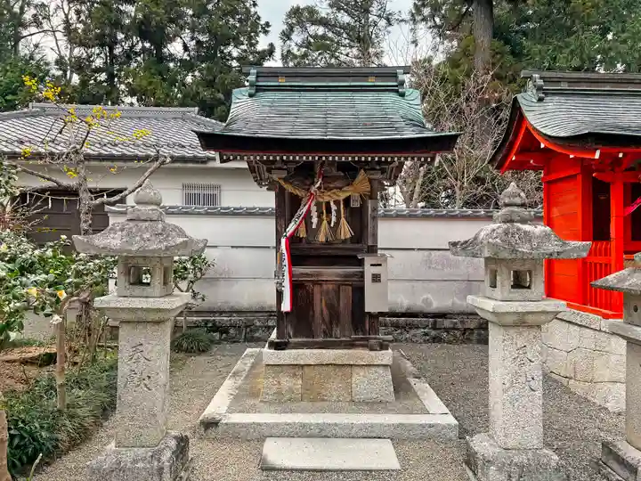 沙沙貴神社の末社・摂社