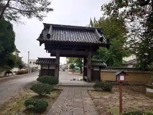 慈眼寺の山門