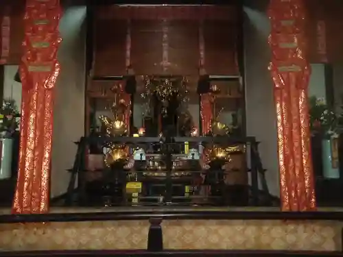 法案寺南坊の本殿・本堂