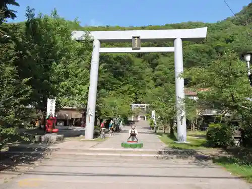 桃太郎神社（栗栖）の鳥居