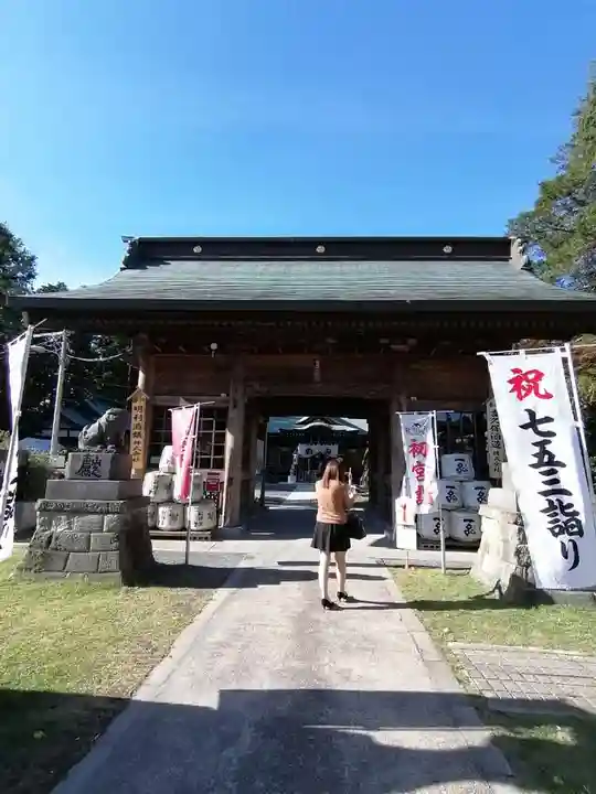 常陸第三宮 吉田神社の山門・神門