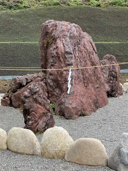 天河大辨財天社の庭園