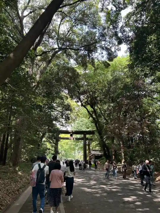 明治神宮の{uncategorized: "未分類", other: "その他", undefined: "問題あり", building: "その他建物", grave: "お墓", sacred_gate: "鳥居", guardian: "狛犬", statue: "像", buddha: "仏像", history: "歴史", nature: "自然", garden: "庭園", animal: "動物", pagoda: "塔", temizu: "手水舎", mountain_gate: "山門・神門", sanctuary: "本殿・本堂", subordinate: "末社・摂社", art: "芸術", scenery: "景色", jizo: "地蔵", ema: "絵馬", goshuin: "御朱印", omikuji: "おみくじ", items: "授与品その他", amulet: "お守り", goshuincho: "御朱印帳", eats: "食事", festival: "お祭り", votive_dance: "神楽", shichigosan: "七五三参", wedding: "結婚式", experience: "体験その他", initially: "初詣", around: "周辺", anti_infection: "感染症対策"}