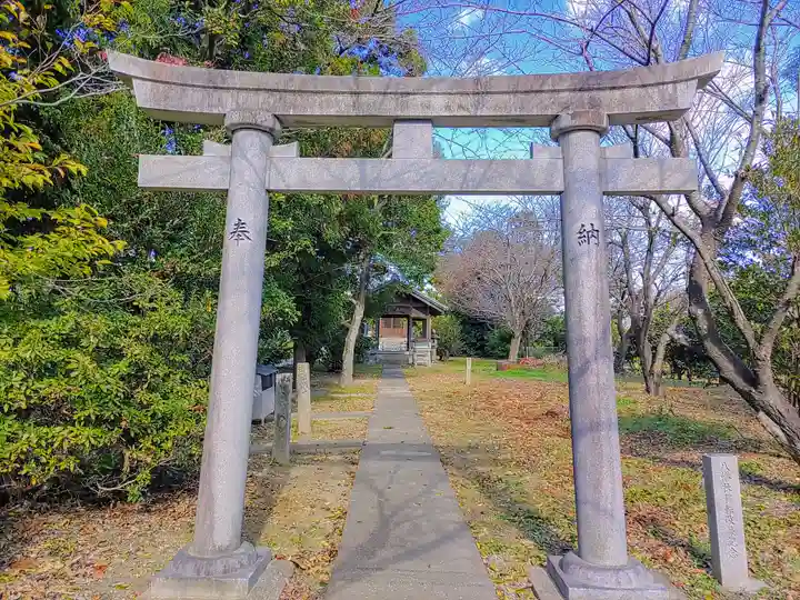 八幡神社(拾町野)の鳥居