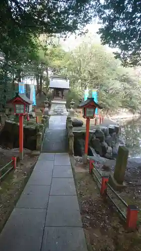 冠纓神社の末社