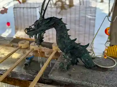 彌彦神社　(伊夜日子神社)の手水舎