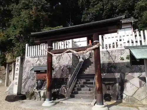 平群神社の鳥居