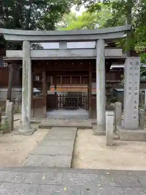 若宮八幡社の末社・摂社