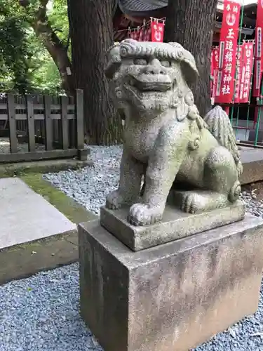 金王八幡宮の狛犬