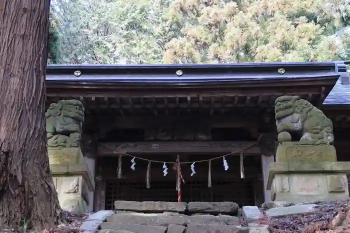 直毘神社の本殿