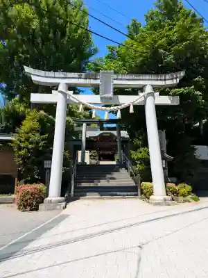 鳩ヶ谷氷川神社の{uncategorized: "未分類", other: "その他", undefined: "問題あり", building: "その他建物", grave: "お墓", sacred_gate: "鳥居", guardian: "狛犬", statue: "像", buddha: "仏像", history: "歴史", nature: "自然", garden: "庭園", animal: "動物", pagoda: "塔", temizu: "手水舎", mountain_gate: "山門・神門", sanctuary: "本殿・本堂", subordinate: "末社・摂社", art: "芸術", scenery: "景色", jizo: "地蔵", ema: "絵馬", goshuin: "御朱印", omikuji: "おみくじ", items: "授与品その他", amulet: "お守り", goshuincho: "御朱印帳", eats: "食事", festival: "お祭り", votive_dance: "神楽", shichigosan: "七五三参", wedding: "結婚式", experience: "体験その他", initially: "初詣", around: "周辺", anti_infection: "感染症対策"}