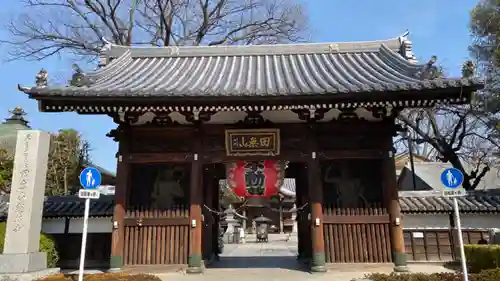 總持寺の山門