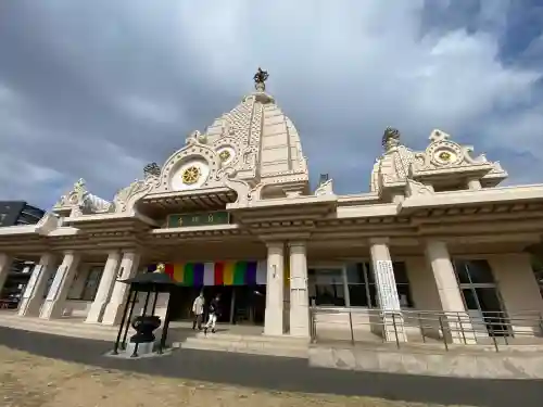 川崎大師薬師殿の{uncategorized: "未分類", other: "その他", undefined: "問題あり", building: "その他建物", grave: "お墓", sacred_gate: "鳥居", guardian: "狛犬", statue: "像", buddha: "仏像", history: "歴史", nature: "自然", garden: "庭園", animal: "動物", pagoda: "塔", temizu: "手水舎", mountain_gate: "山門・神門", sanctuary: "本殿・本堂", subordinate: "末社・摂社", art: "芸術", scenery: "景色", jizo: "地蔵", ema: "絵馬", goshuin: "御朱印", omikuji: "おみくじ", items: "授与品その他", amulet: "お守り", goshuincho: "御朱印帳", eats: "食事", festival: "お祭り", votive_dance: "神楽", shichigosan: "七五三参", wedding: "結婚式", experience: "体験その他", initially: "初詣", around: "周辺", anti_infection: "感染症対策"}