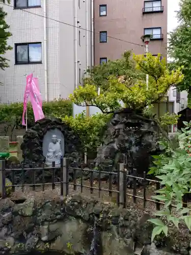 江島杉山神社の{uncategorized: "未分類", other: "その他", undefined: "問題あり", building: "その他建物", grave: "お墓", sacred_gate: "鳥居", guardian: "狛犬", statue: "像", buddha: "仏像", history: "歴史", nature: "自然", garden: "庭園", animal: "動物", pagoda: "塔", temizu: "手水舎", mountain_gate: "山門・神門", sanctuary: "本殿・本堂", subordinate: "末社・摂社", art: "芸術", scenery: "景色", jizo: "地蔵", ema: "絵馬", goshuin: "御朱印", omikuji: "おみくじ", items: "授与品その他", amulet: "お守り", goshuincho: "御朱印帳", eats: "食事", festival: "お祭り", votive_dance: "神楽", shichigosan: "七五三参", wedding: "結婚式", experience: "体験その他", initially: "初詣", around: "周辺", anti_infection: "感染症対策"}