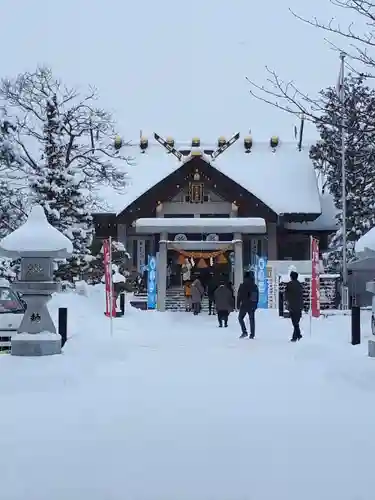 烈々布神社の本殿