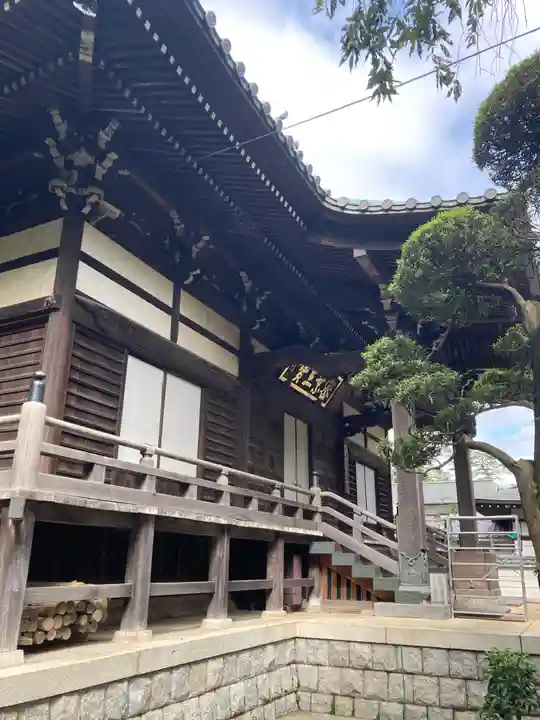 三寳寺の本殿・本堂