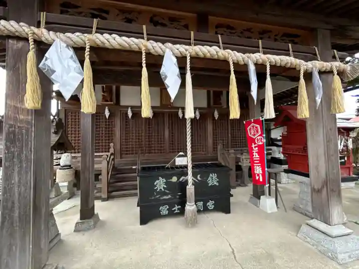 富士浅間宮の本殿・本堂