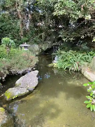 霊山寺の庭園