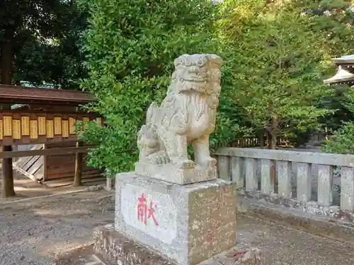 川勾神社の狛犬