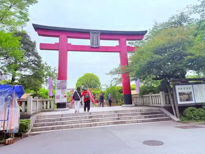 亀戸天神社の{uncategorized: "未分類", other: "その他", undefined: "問題あり", building: "その他建物", grave: "お墓", sacred_gate: "鳥居", guardian: "狛犬", statue: "像", buddha: "仏像", history: "歴史", nature: "自然", garden: "庭園", animal: "動物", pagoda: "塔", temizu: "手水舎", mountain_gate: "山門・神門", sanctuary: "本殿・本堂", subordinate: "末社・摂社", art: "芸術", scenery: "景色", jizo: "地蔵", ema: "絵馬", goshuin: "御朱印", omikuji: "おみくじ", items: "授与品その他", amulet: "お守り", goshuincho: "御朱印帳", eats: "食事", festival: "お祭り", votive_dance: "神楽", shichigosan: "七五三参", wedding: "結婚式", experience: "体験その他", initially: "初詣", around: "周辺", anti_infection: "感染症対策"}