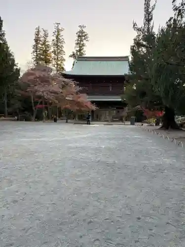 円覚寺の{uncategorized: "未分類", other: "その他", undefined: "問題あり", building: "その他建物", grave: "お墓", sacred_gate: "鳥居", guardian: "狛犬", statue: "像", buddha: "仏像", history: "歴史", nature: "自然", garden: "庭園", animal: "動物", pagoda: "塔", temizu: "手水舎", mountain_gate: "山門・神門", sanctuary: "本殿・本堂", subordinate: "末社・摂社", art: "芸術", scenery: "景色", jizo: "地蔵", ema: "絵馬", goshuin: "御朱印", omikuji: "おみくじ", items: "授与品その他", amulet: "お守り", goshuincho: "御朱印帳", eats: "食事", festival: "お祭り", votive_dance: "神楽", shichigosan: "七五三参", wedding: "結婚式", experience: "体験その他", initially: "初詣", around: "周辺", anti_infection: "感染症対策"}